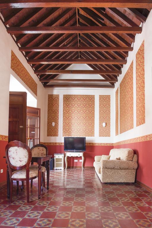 Casa De Mercedes 2*