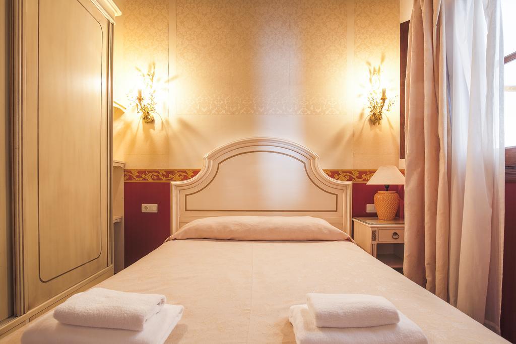 Casa De Mercedes 2* Málaga